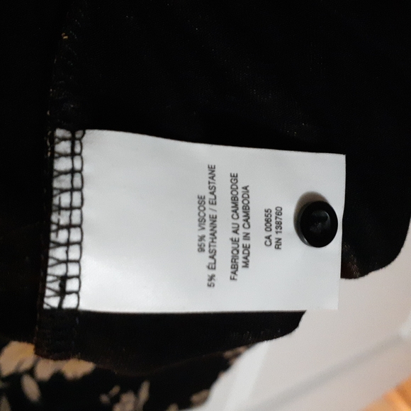 Reitman's Blouse - Picture 4 of 4